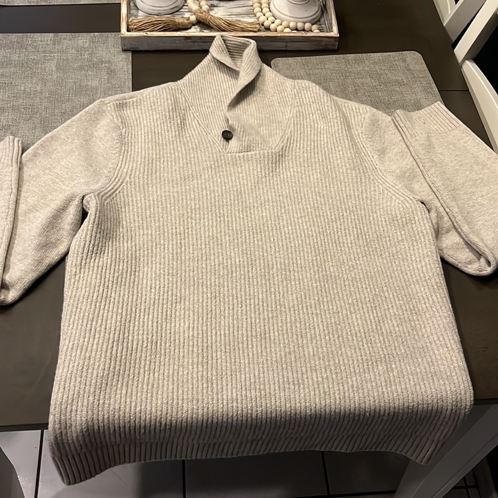 Textured-Knit Shawl-Collar Sweater for Men.
